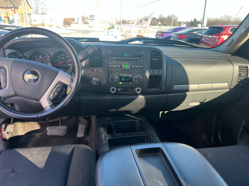 Chevrolet Silverado 1500 Ext Cab 143.5" WB 4WD Z71 2010