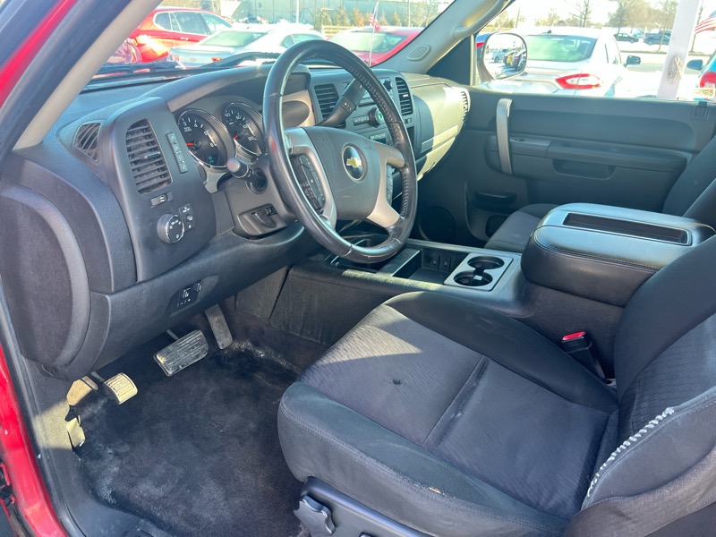 Chevrolet Silverado 1500 Ext Cab 143.5" WB 4WD Z71 2010