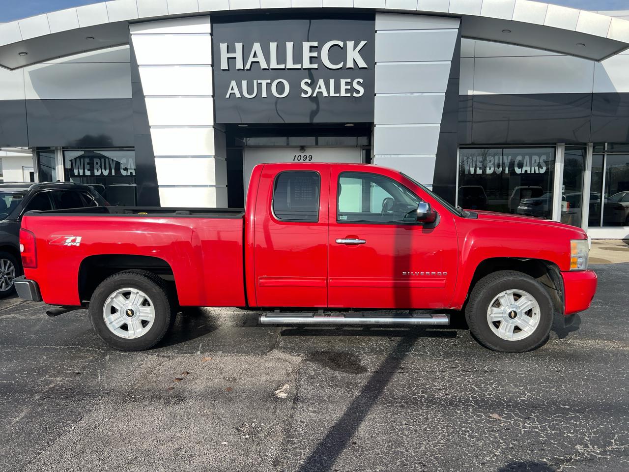 2010 Chevrolet Silverado 1500 Ext Cab 143.5" WB 4WD Z71