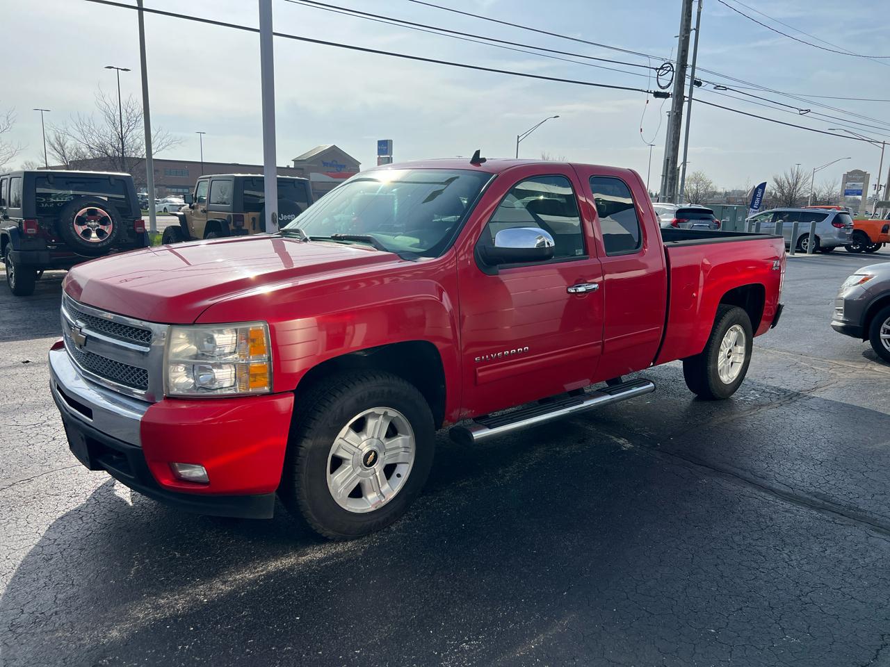 Chevrolet Silverado 1500 Ext Cab 143.5" WB 4WD Z71 2010