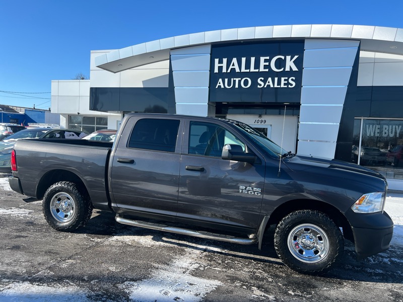 RAM 1500 Tradesman Crew Cab SWB 4WD 2018