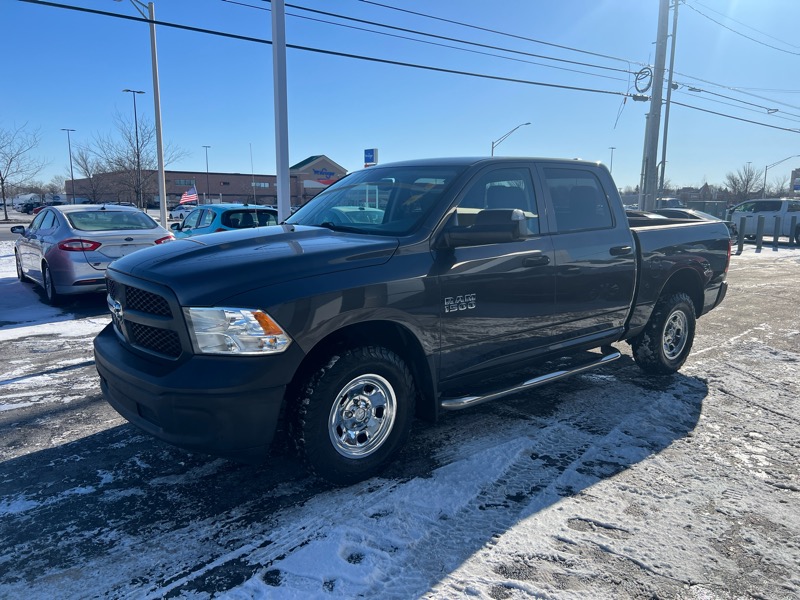 RAM 1500 Tradesman Crew Cab SWB 4WD 2018