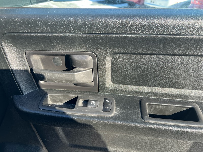 RAM 1500 Tradesman Crew Cab SWB 4WD 2018