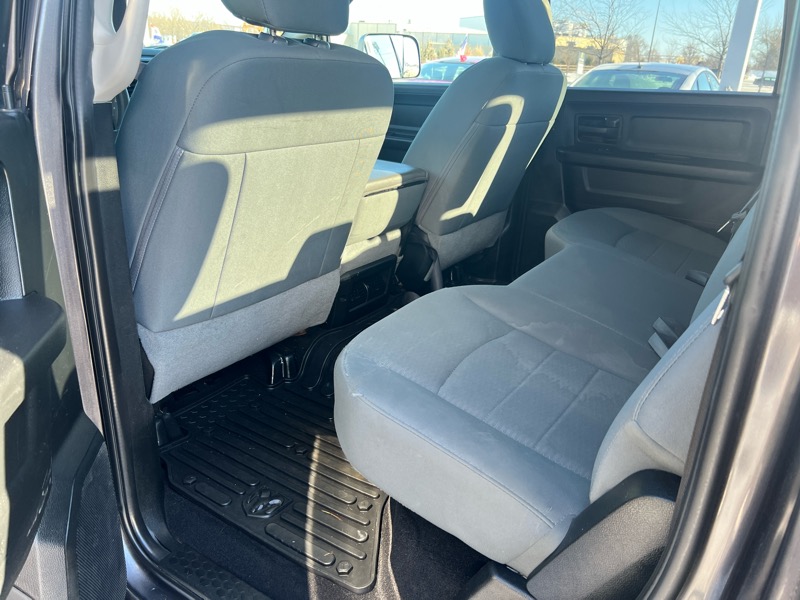 RAM 1500 Tradesman Crew Cab SWB 4WD 2018