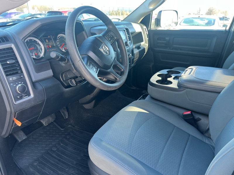 RAM 1500 Tradesman Crew Cab SWB 4WD 2018