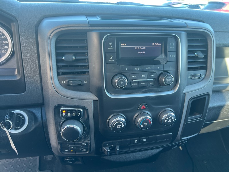 RAM 1500 Tradesman Crew Cab SWB 4WD 2018