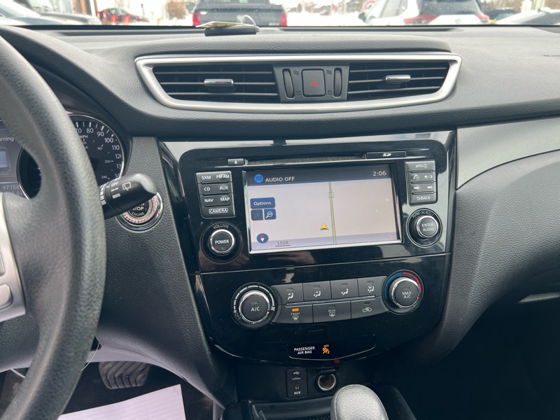 Nissan Rogue SV 4D SUV AWD 2016