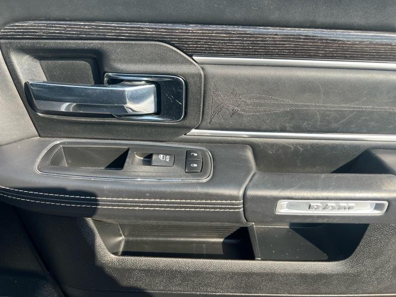 RAM 1500 Longhorn Crew Cab SWB 4WD 2017