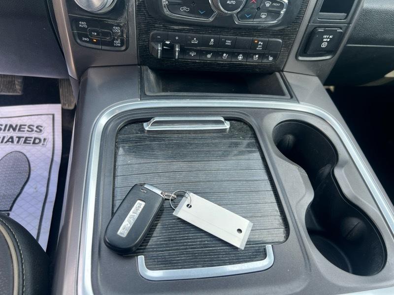 RAM 1500 Longhorn Crew Cab SWB 4WD 2017