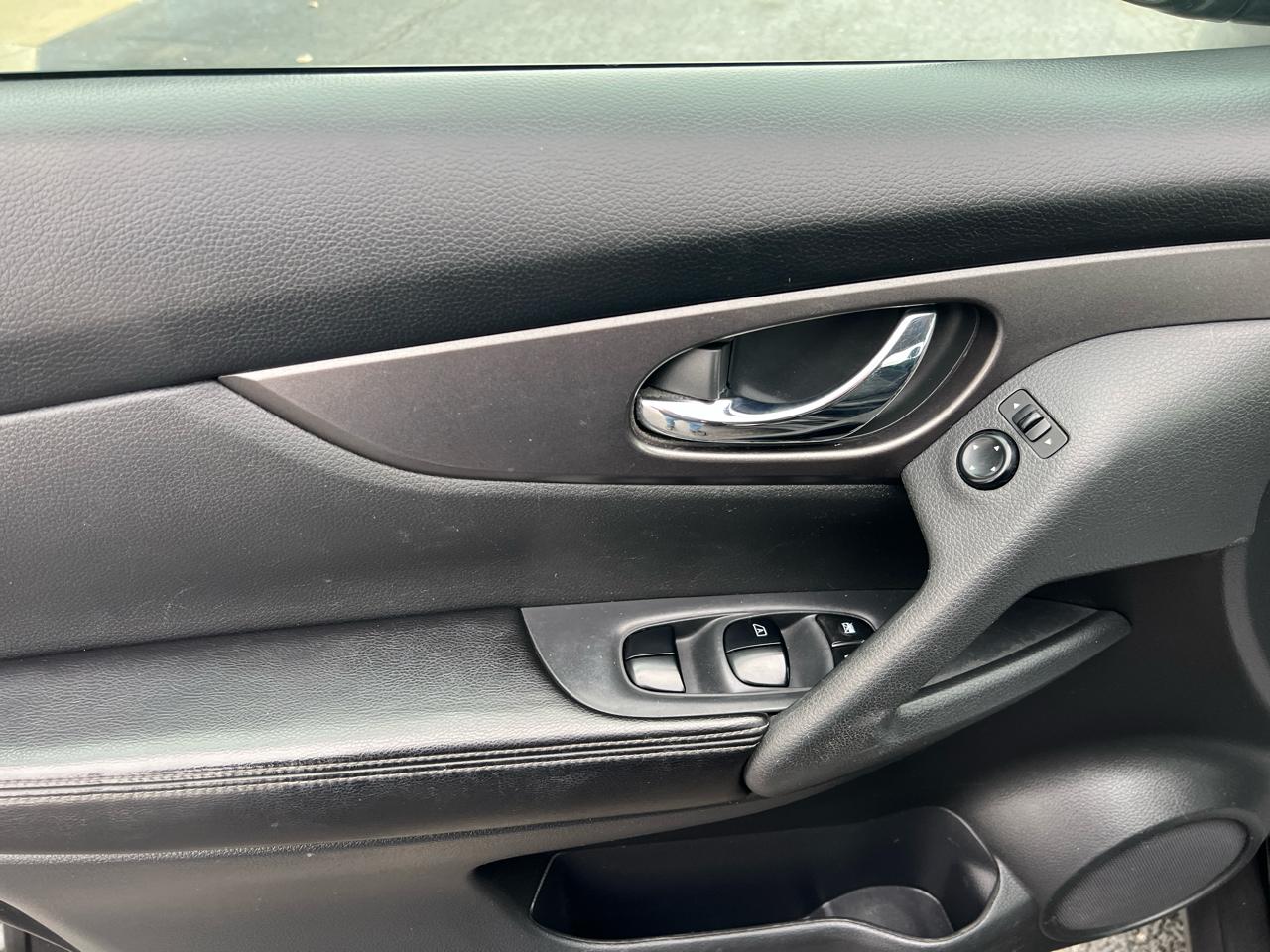 Nissan Rogue S 2WD 2016