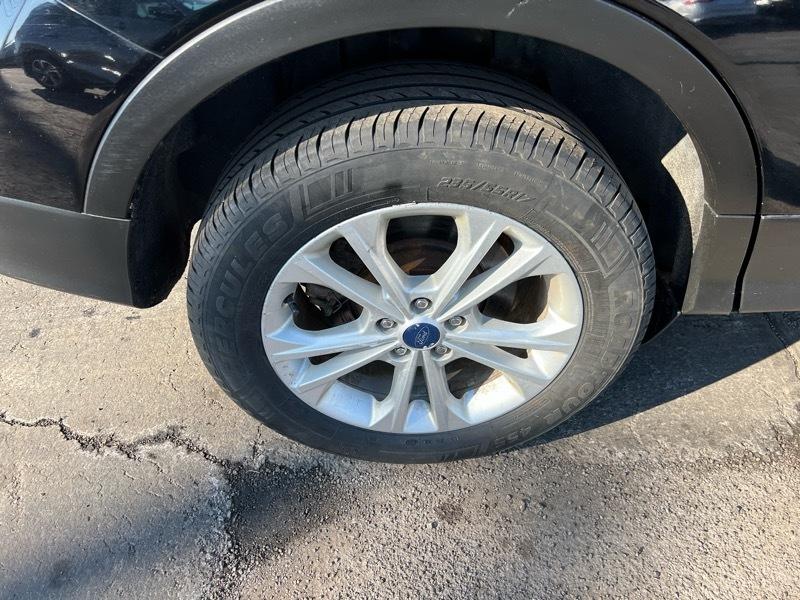 Ford Escape SE FWD 2017