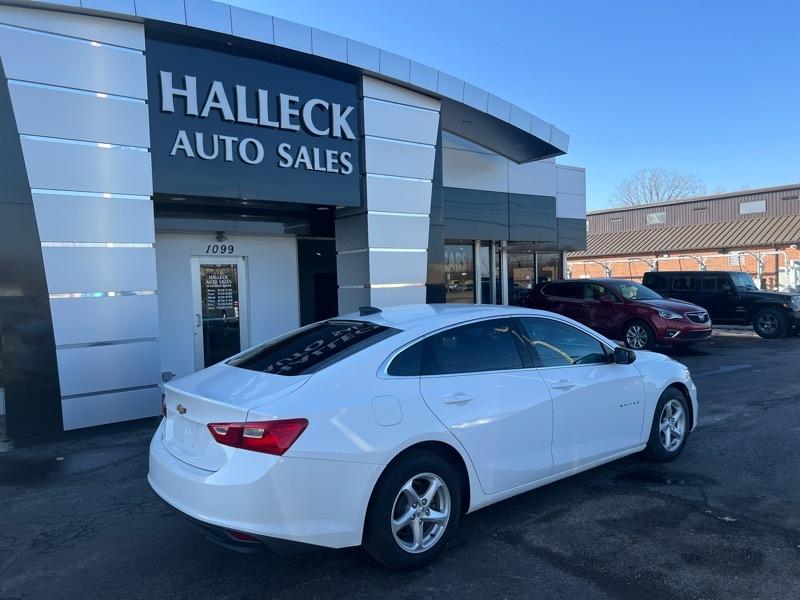 Chevrolet Malibu LS 2018