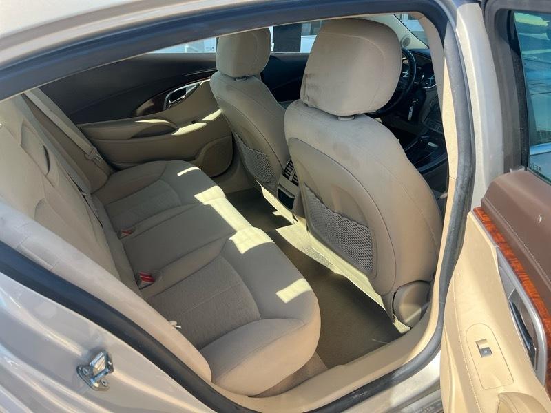 Buick Allure CX 2010