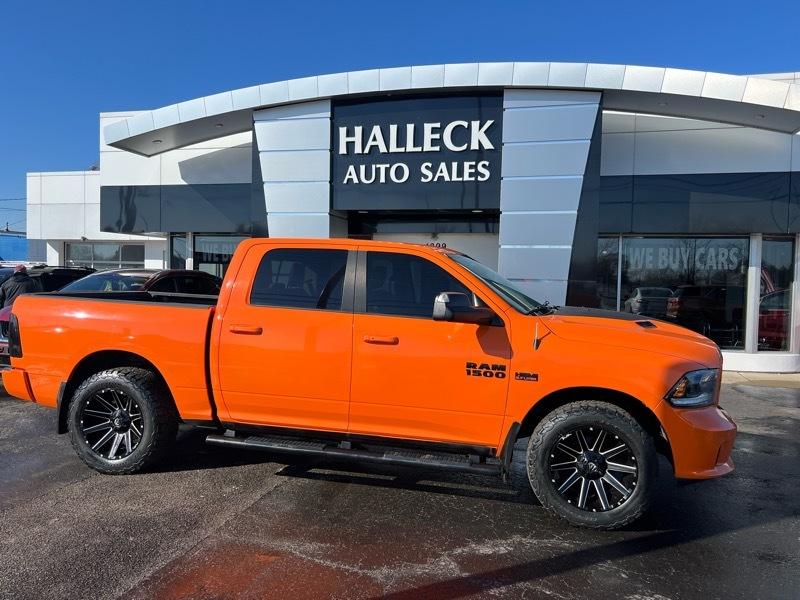 RAM 1500 Sport Crew Cab SWB 4WD 2015