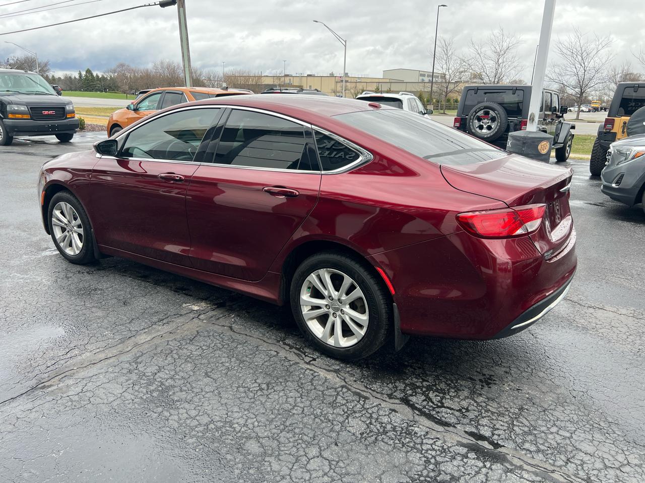 Chrysler 200 4dr Sdn Limited FWD 2016