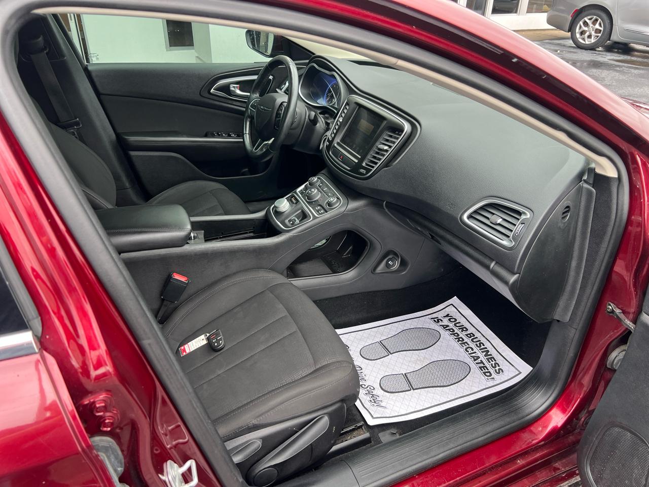 Chrysler 200 4dr Sdn Limited FWD 2016