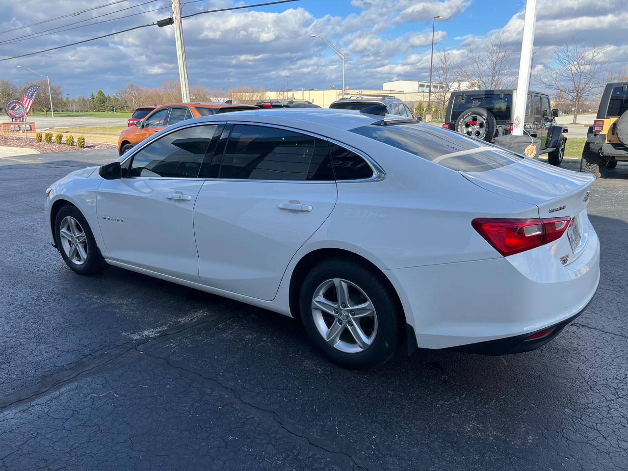 Chevrolet Malibu 4dr Sdn LS w/1FL 2020
