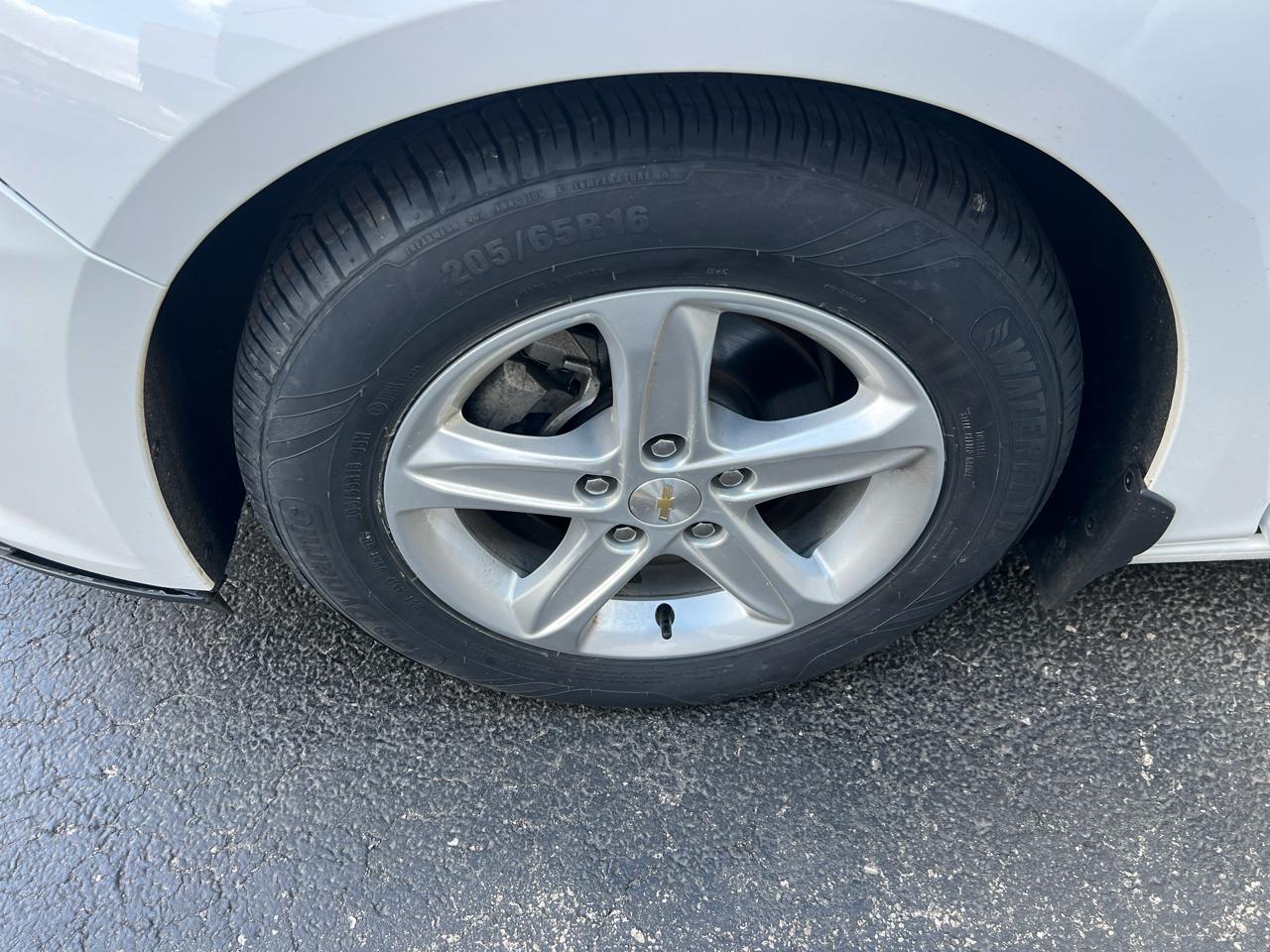 Chevrolet Malibu 4dr Sdn LS w/1FL 2020