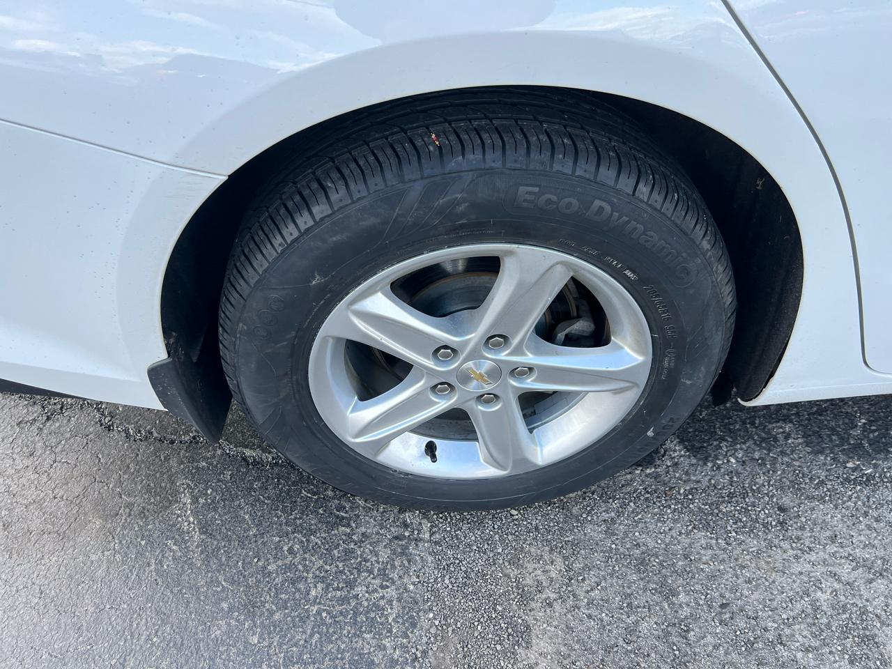 Chevrolet Malibu 4dr Sdn LS w/1FL 2020