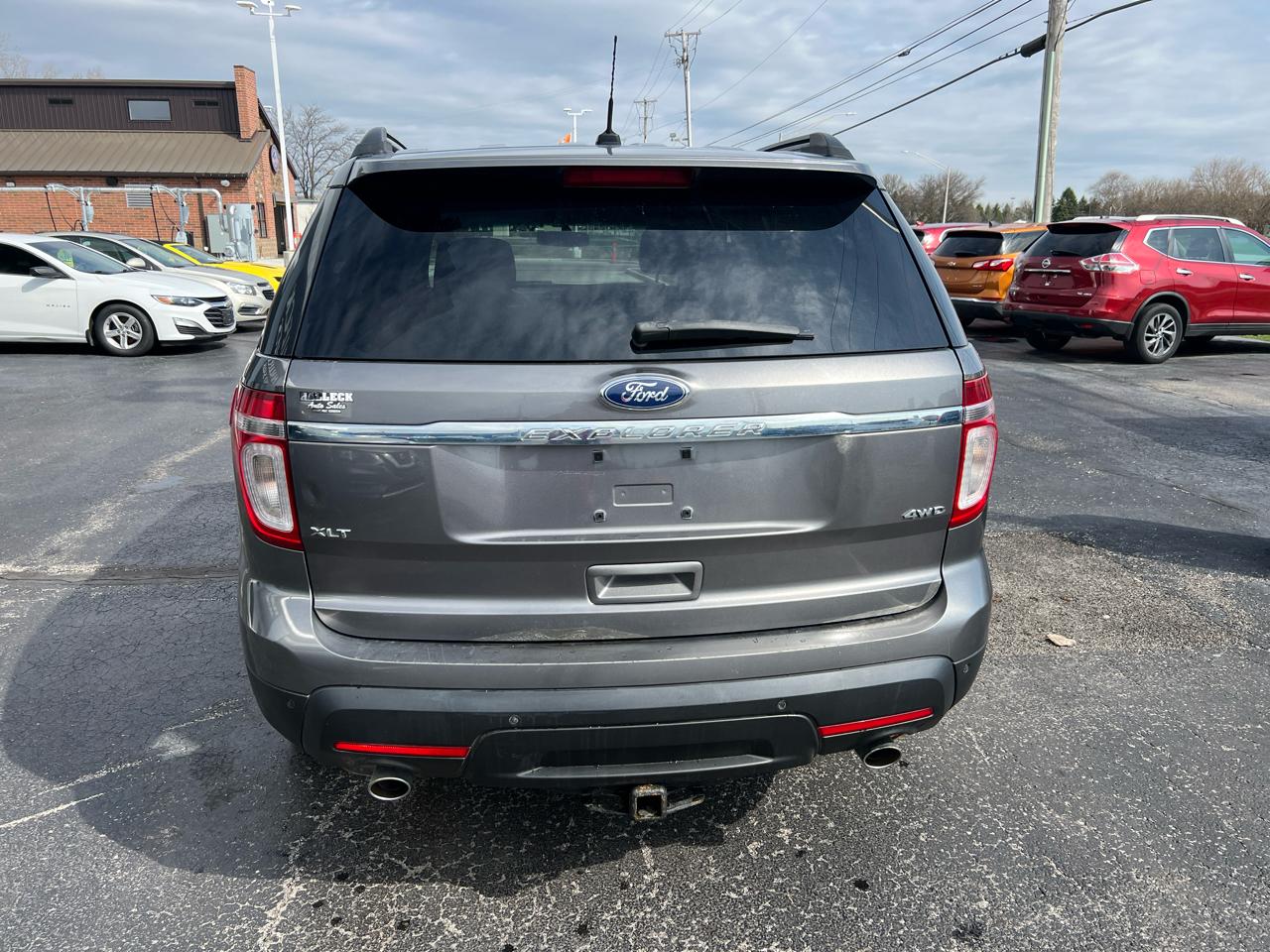 Ford Explorer 4WD 4dr XLT 2012