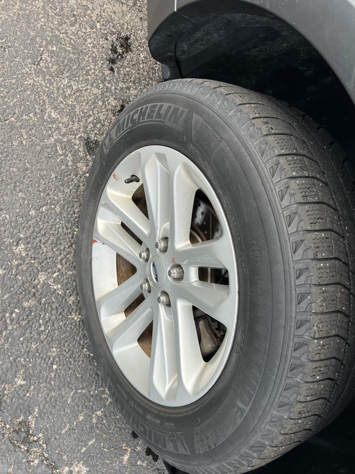 Ford Explorer 4WD 4dr XLT 2012