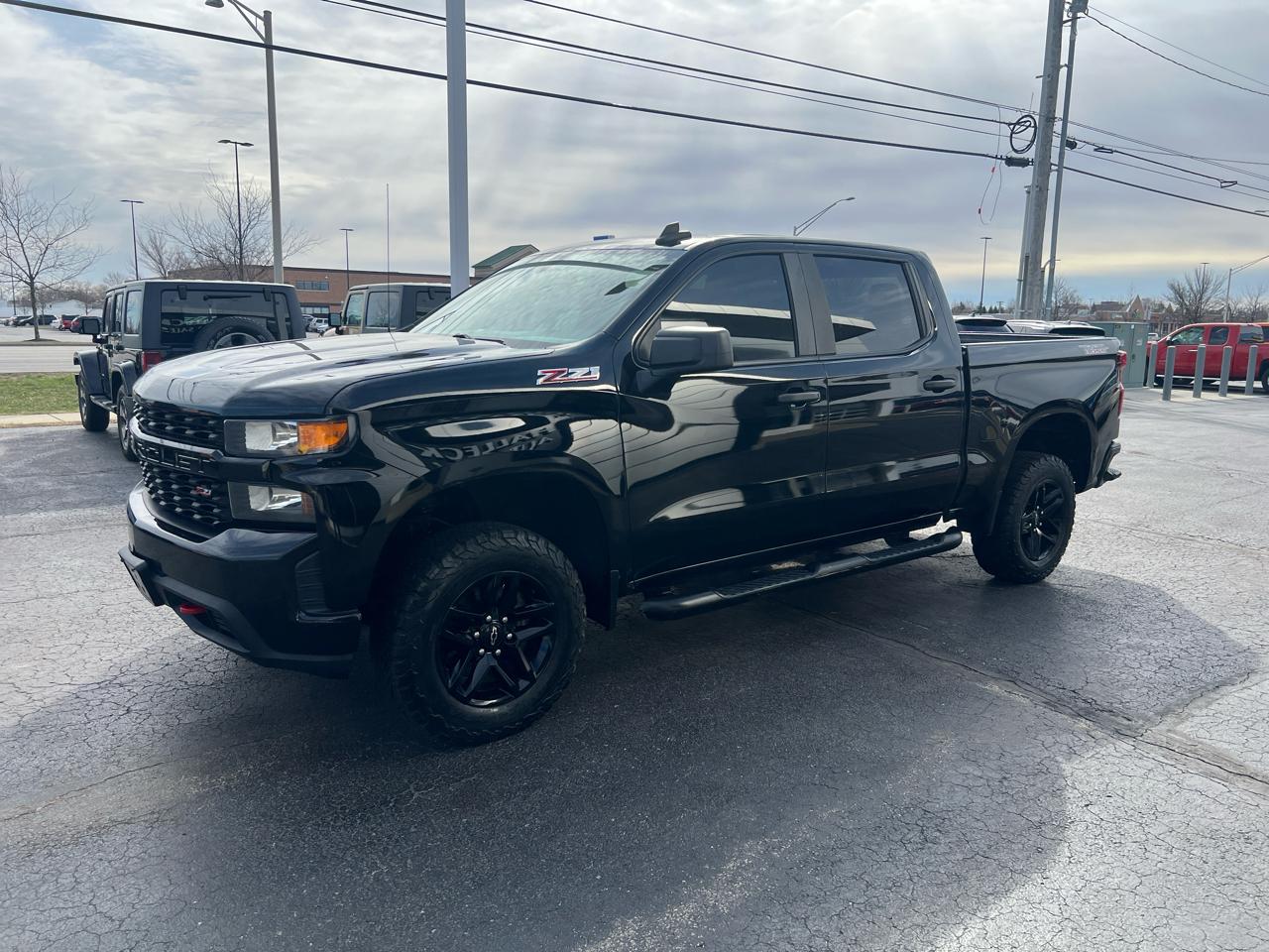 Chevrolet Silverado 1500 4WD Crew Cab 147" Custom Trail Boss 2019