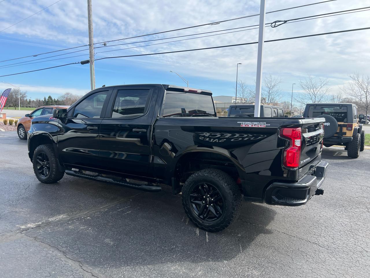 Chevrolet Silverado 1500 4WD Crew Cab 147" Custom Trail Boss 2019