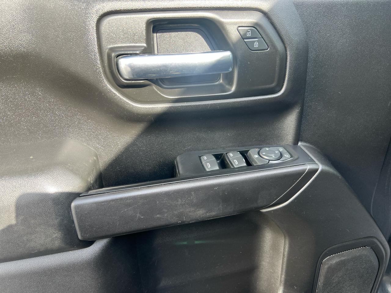 Chevrolet Silverado 1500 4WD Crew Cab 147" Custom Trail Boss 2019