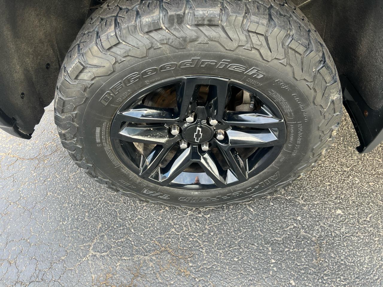 Chevrolet Silverado 1500 4WD Crew Cab 147" Custom Trail Boss 2019