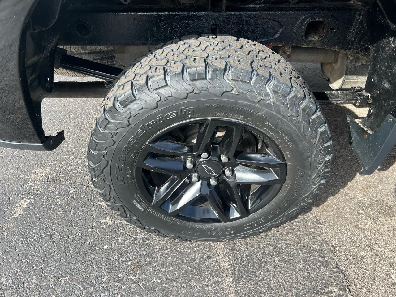 Chevrolet Silverado 1500 4WD Crew Cab 147" Custom Trail Boss 2019