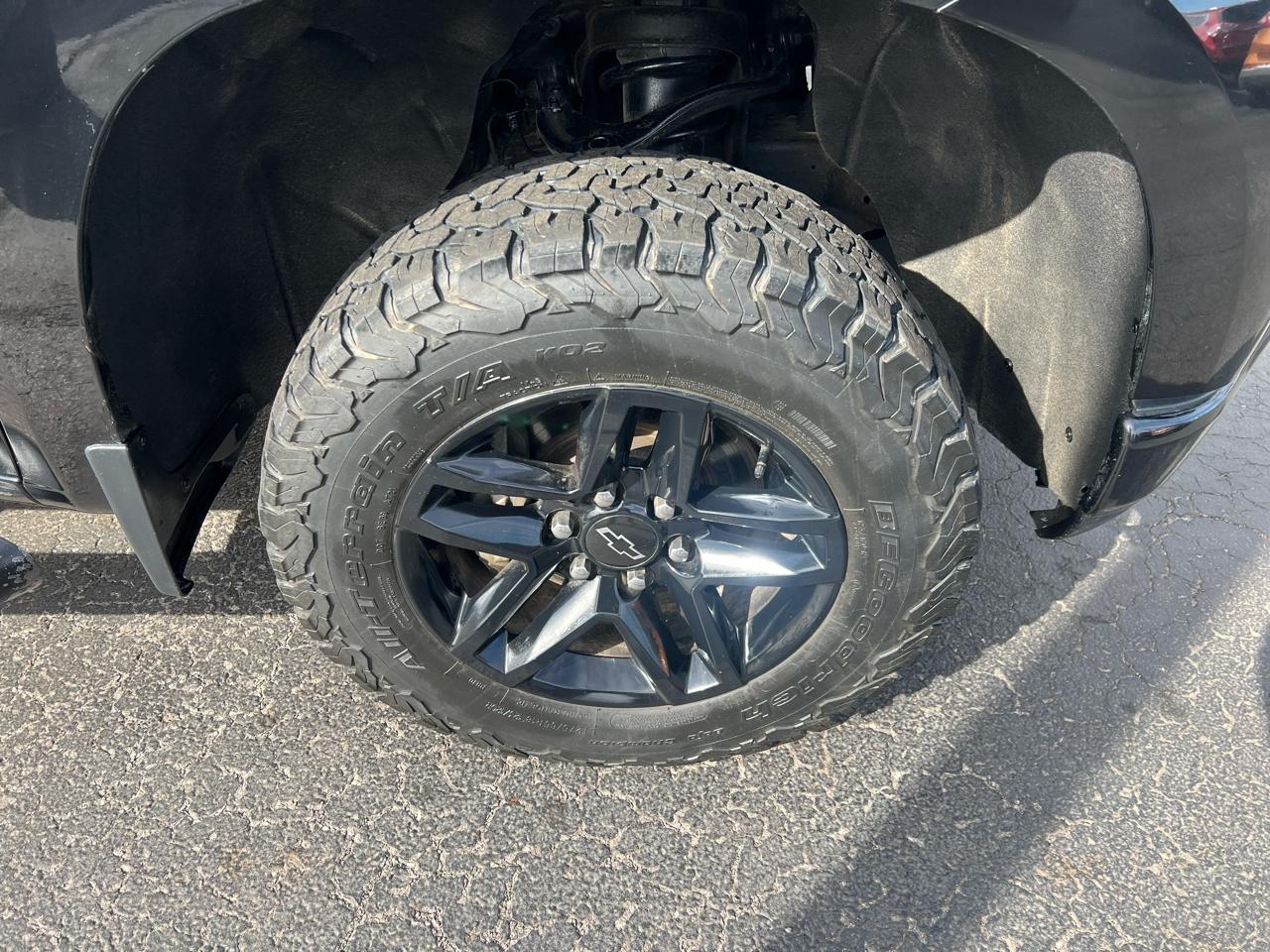 Chevrolet Silverado 1500 4WD Crew Cab 147" Custom Trail Boss 2019