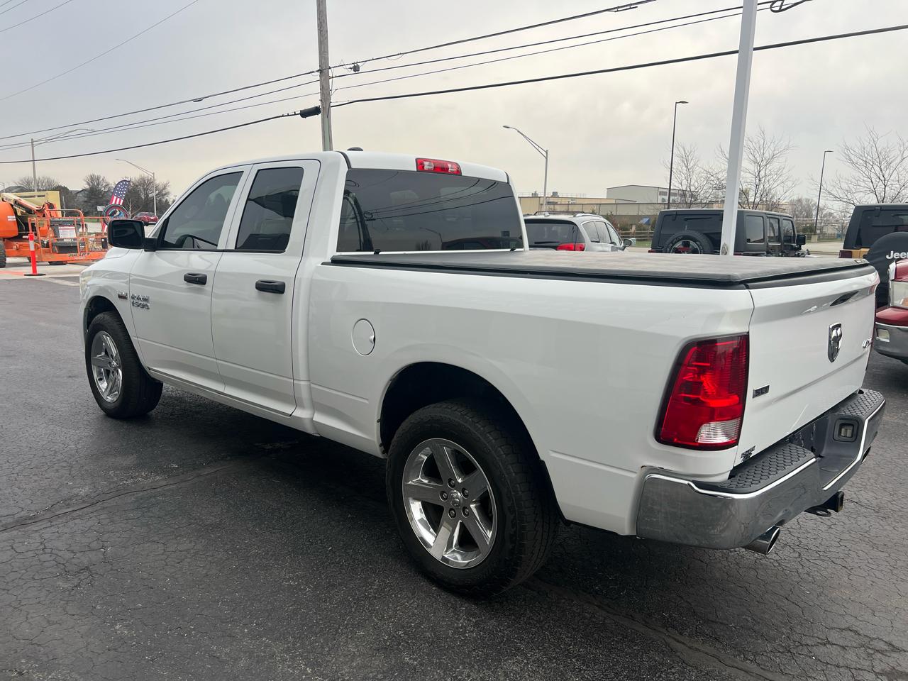 RAM 1500 Express 4x4 Quad Cab 6'4" Box *Ltd Avail* 2017