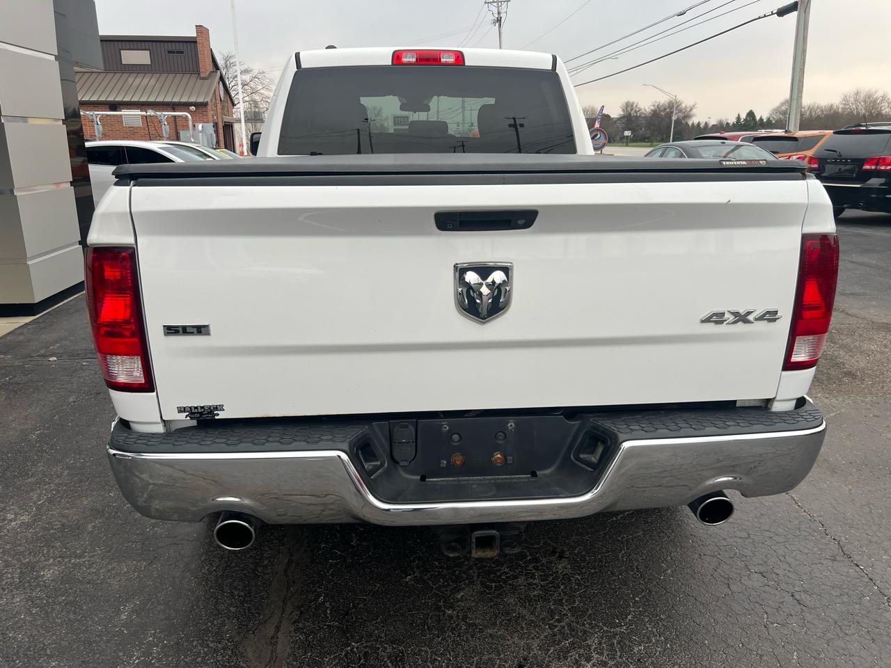 RAM 1500 Express 4x4 Quad Cab 6'4" Box *Ltd Avail* 2017