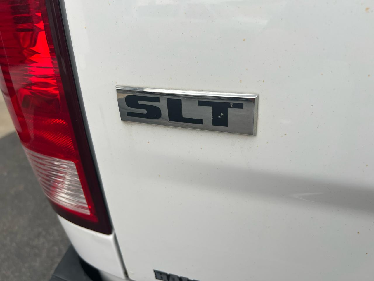 RAM 1500 Express 4x4 Quad Cab 6'4" Box *Ltd Avail* 2017