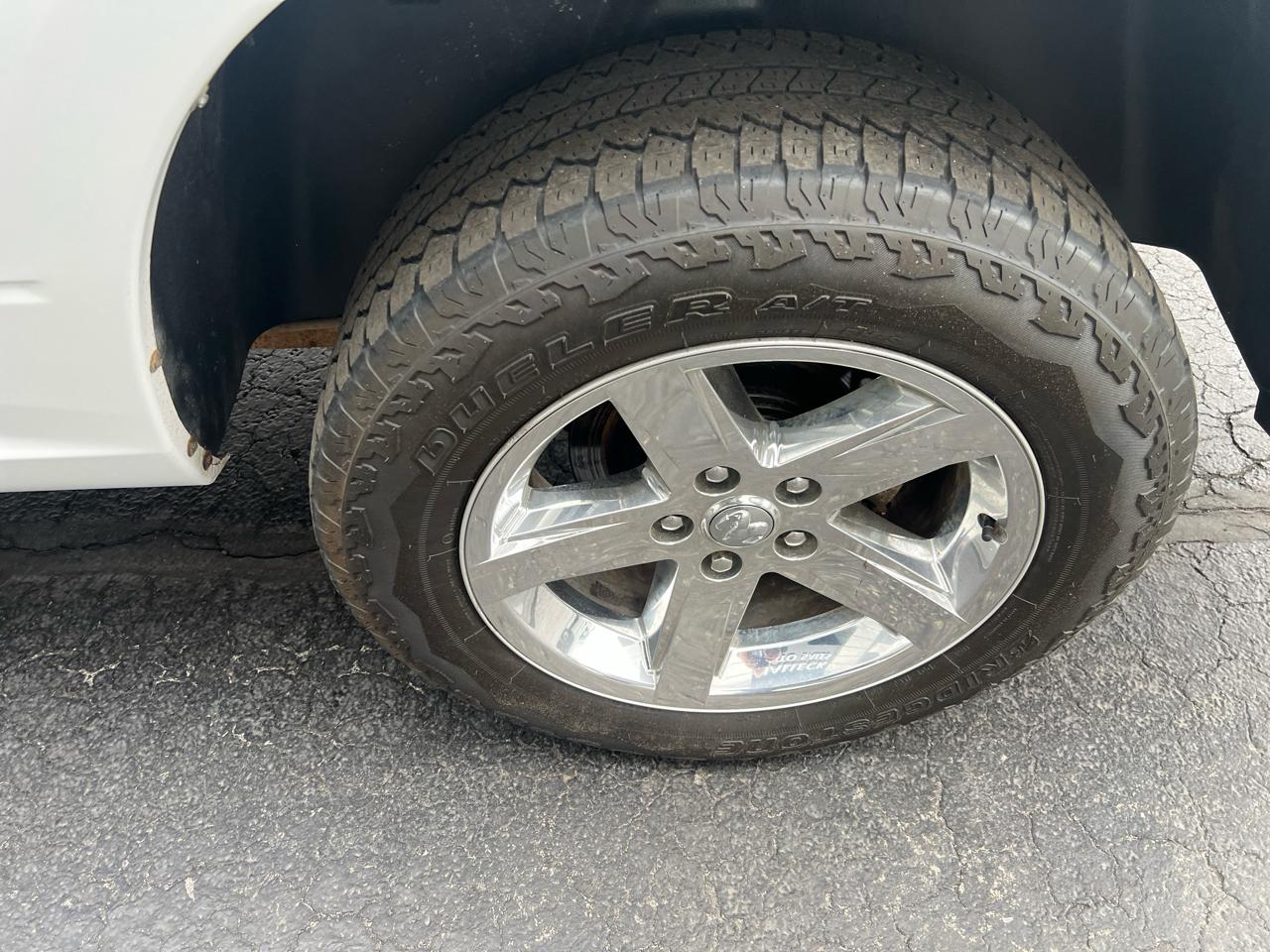 RAM 1500 Express 4x4 Quad Cab 6'4" Box *Ltd Avail* 2017