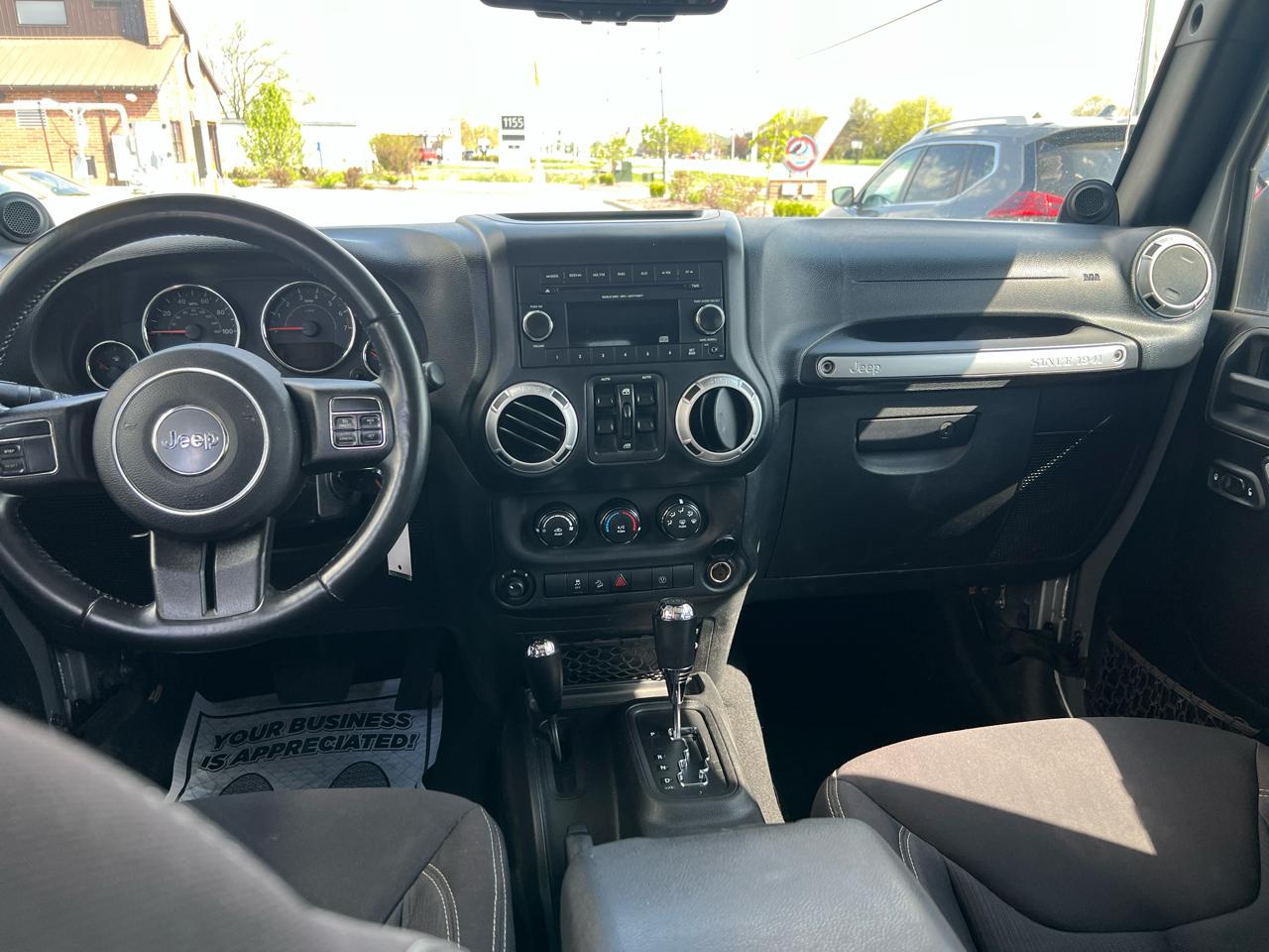 Jeep Wrangler Unlimited 4WD 4dr Sahara 2013