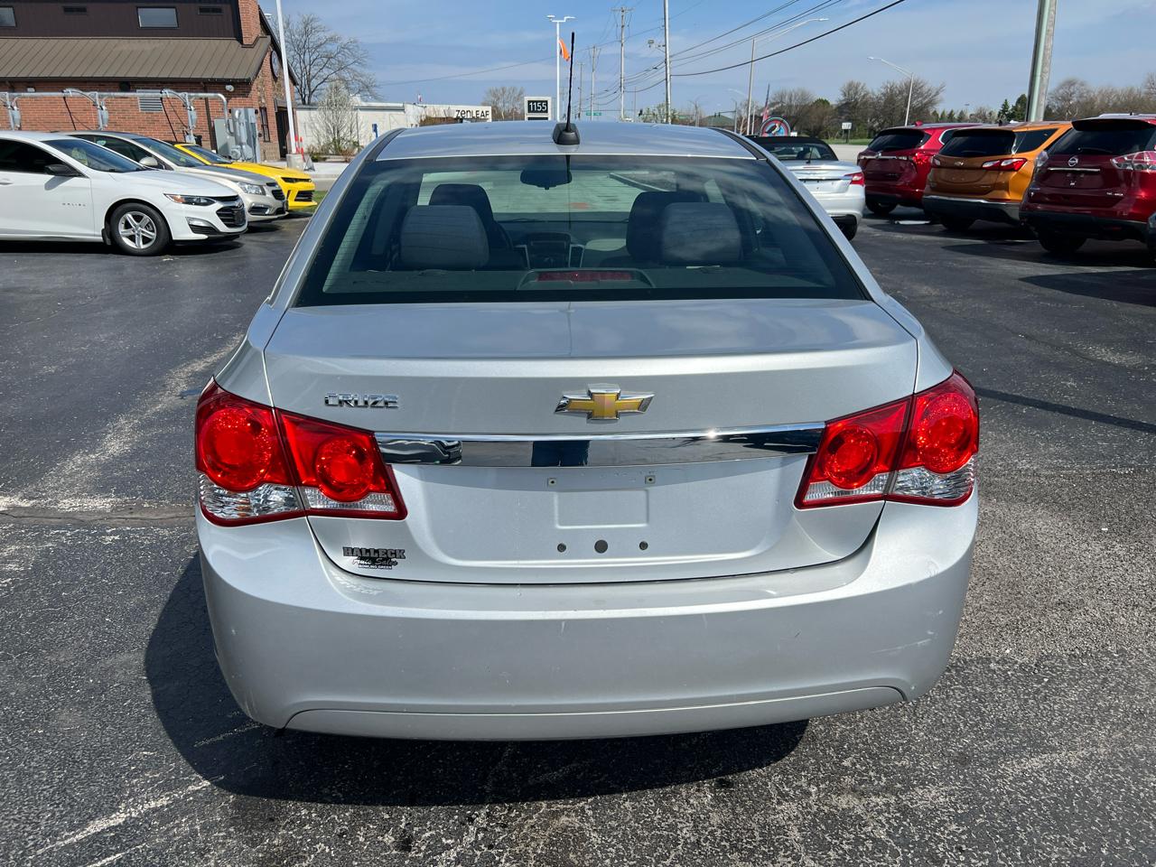 Chevrolet Cruze 4dr Sdn 2LS 2015