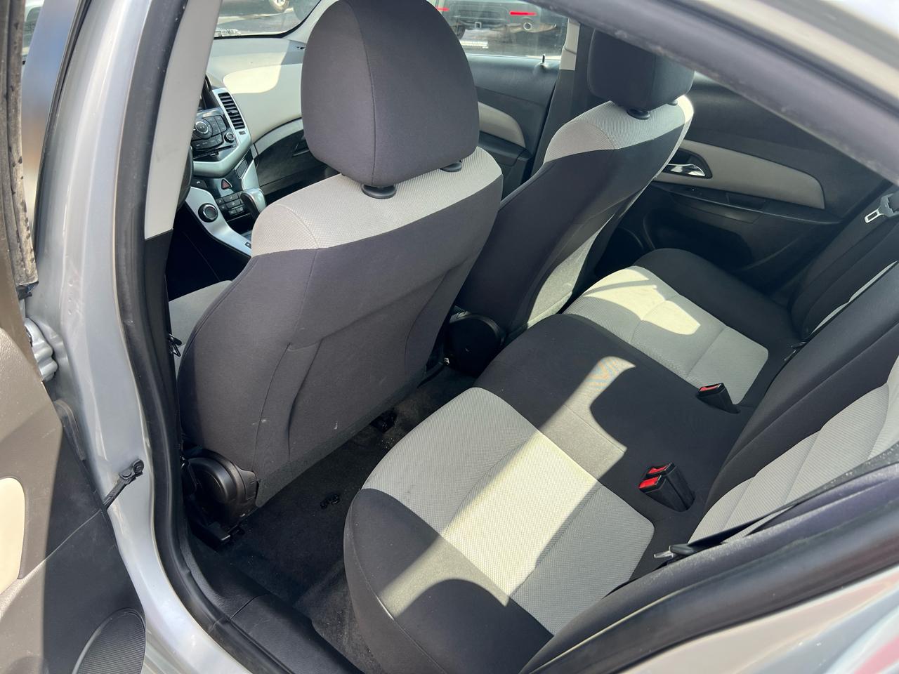 Chevrolet Cruze 4dr Sdn 2LS 2015