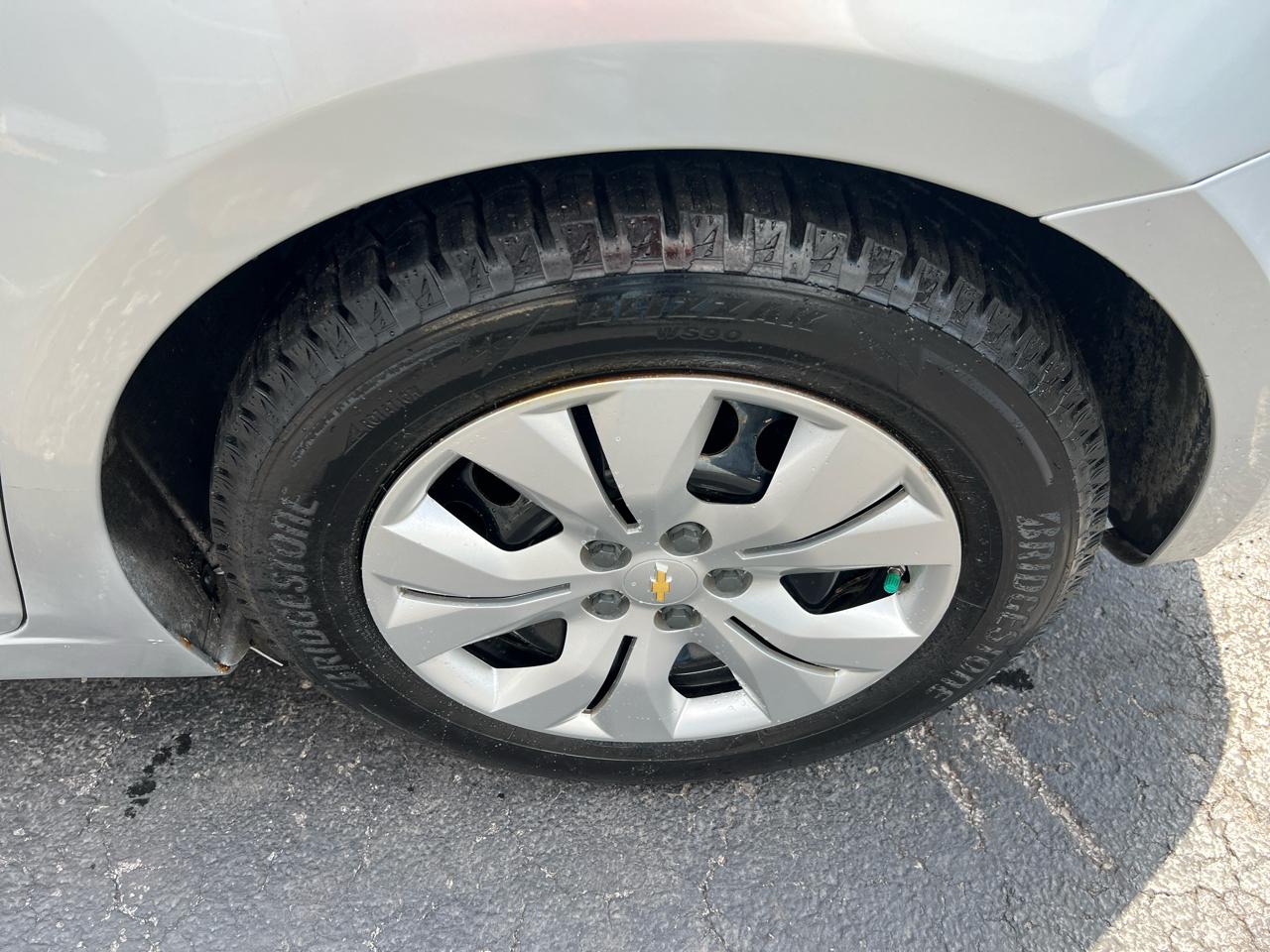 Chevrolet Cruze 4dr Sdn 2LS 2015