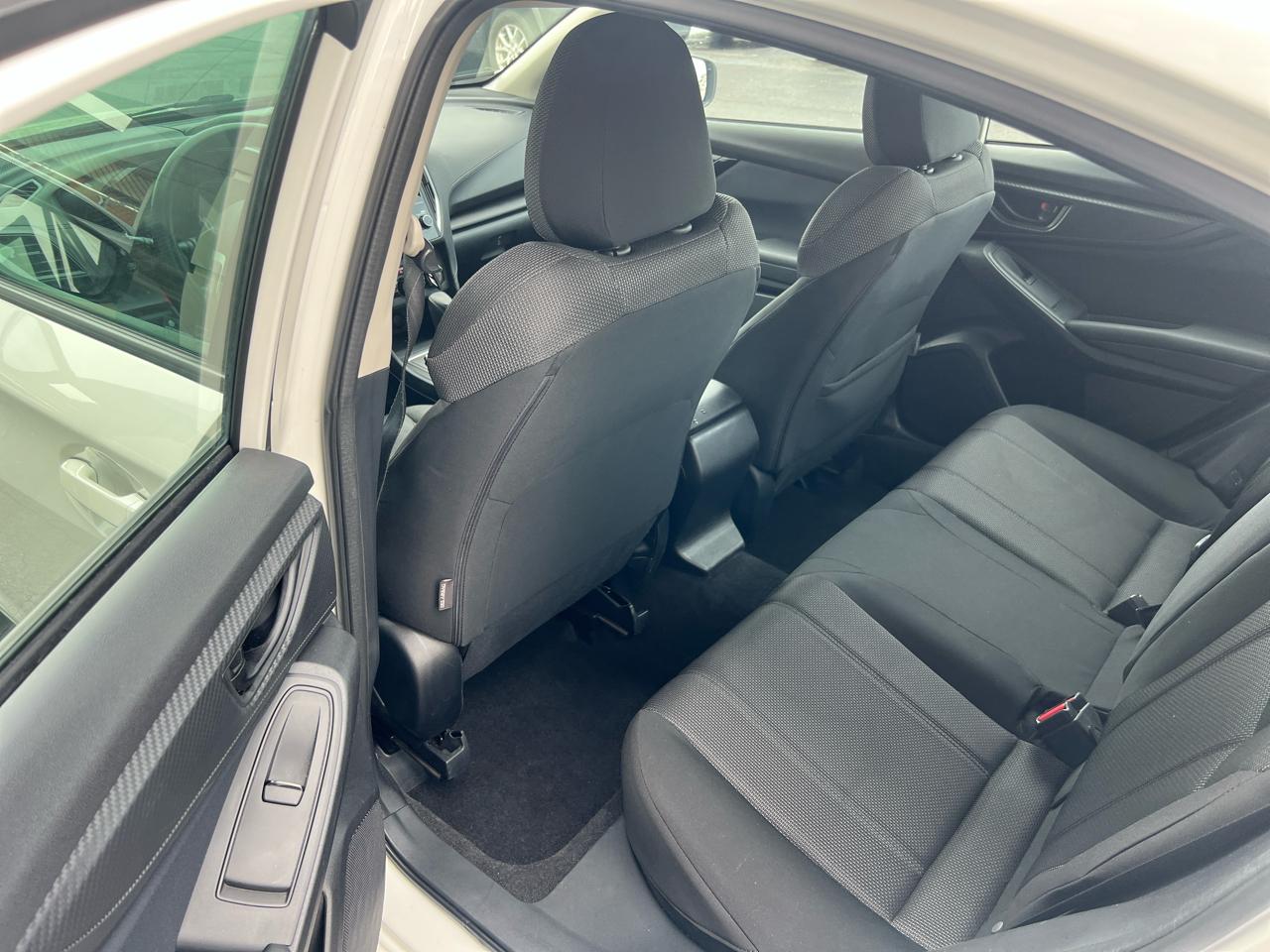 Subaru Impreza 2.0i 4-door CVT 2017