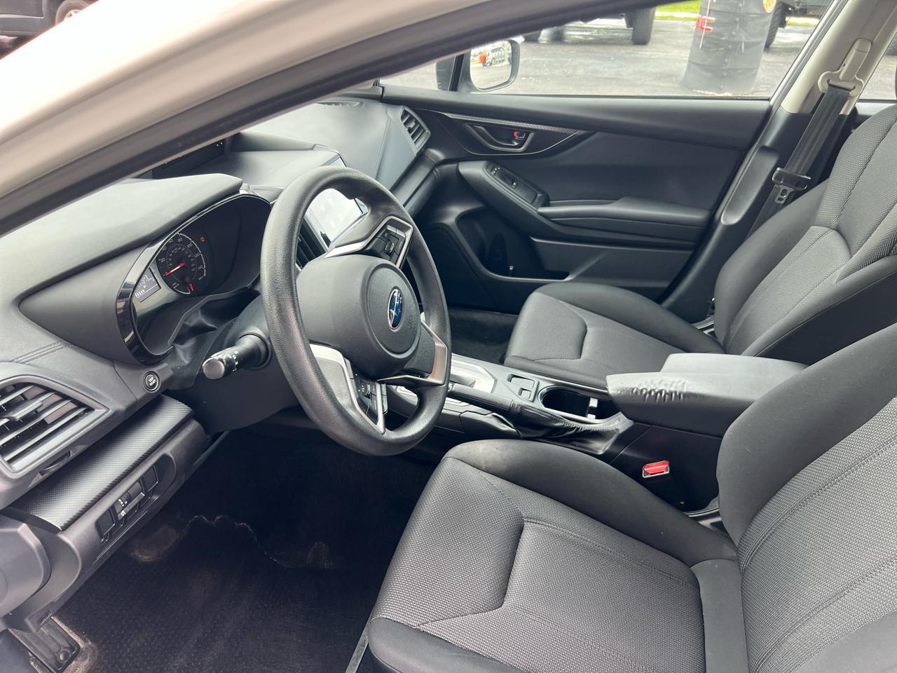 Subaru Impreza 2.0i 4-door CVT 2017