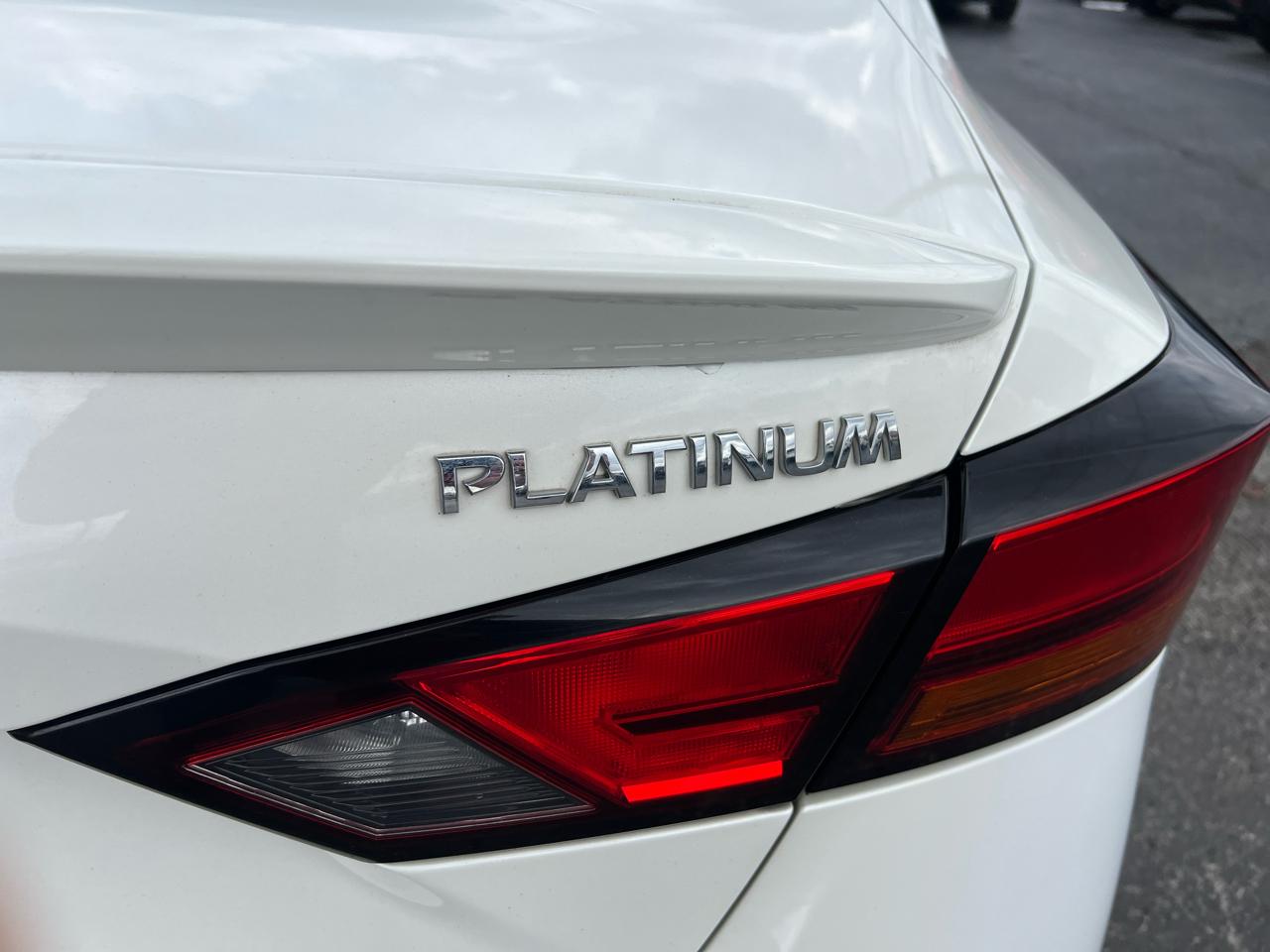 Nissan Altima 2.0 Platinum Sedan 2020