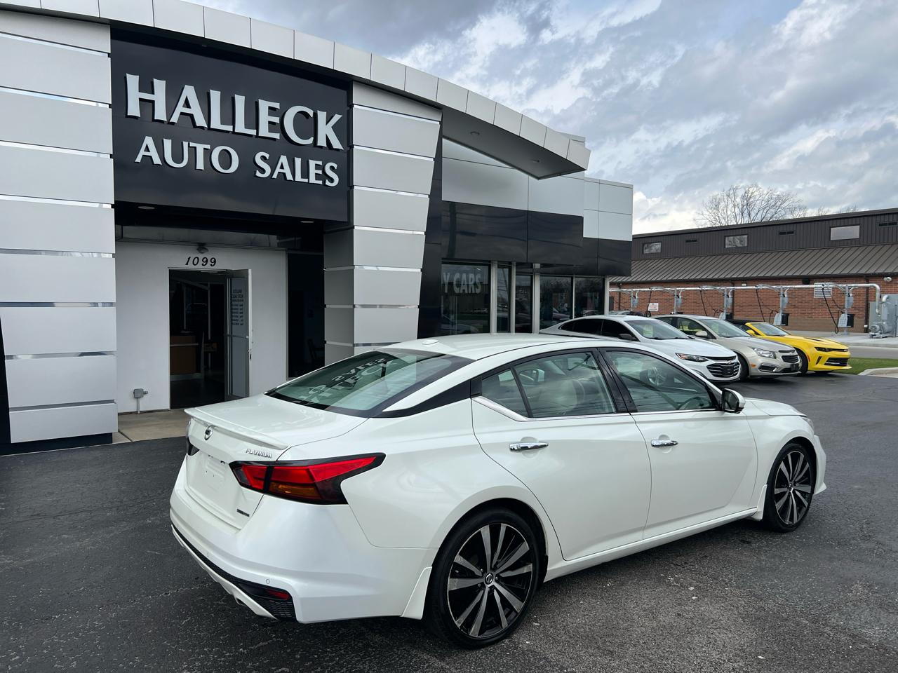 Nissan Altima 2.0 Platinum Sedan 2020