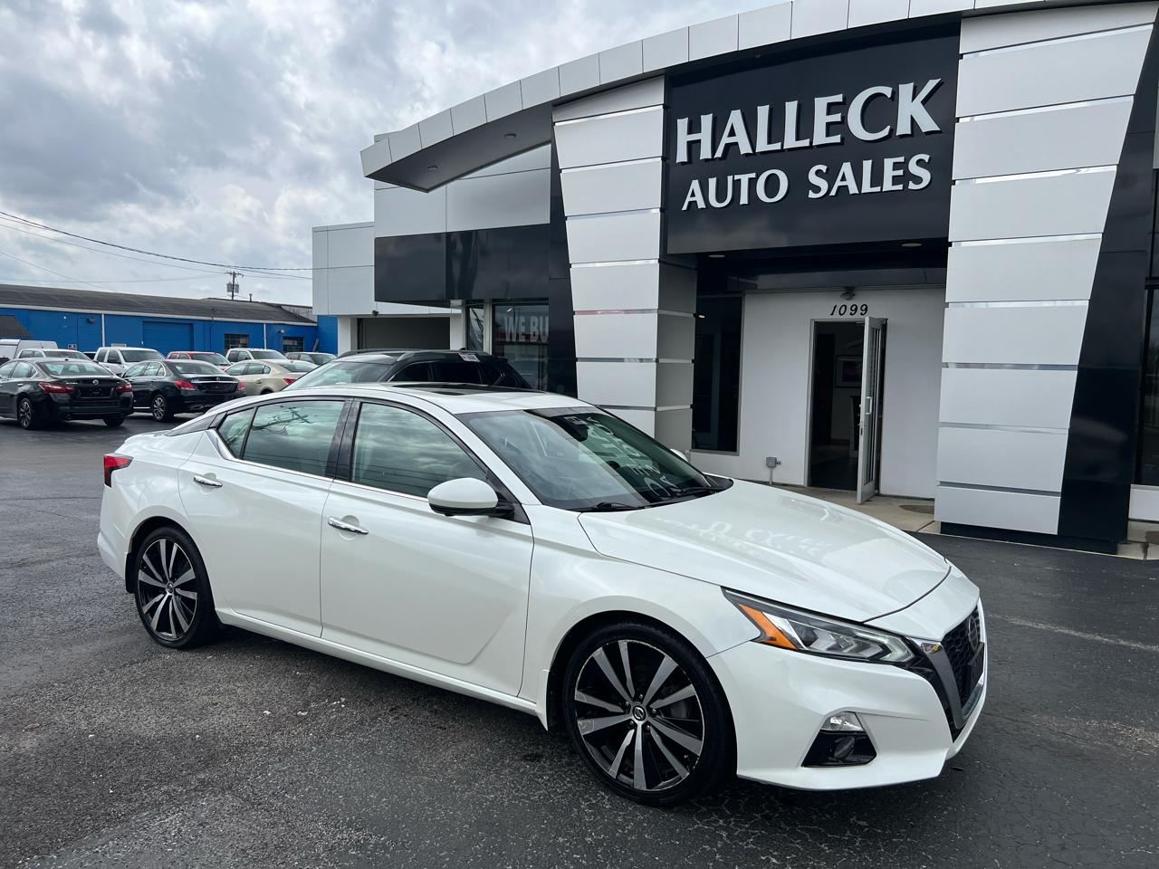 Nissan Altima 2.0 Platinum Sedan 2020