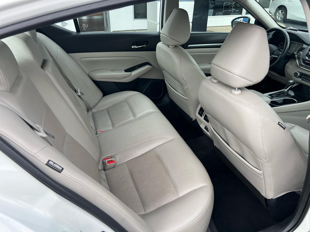 Nissan Altima 2.0 Platinum Sedan 2020