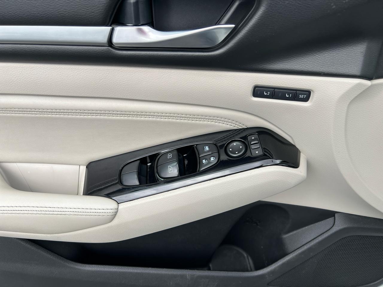 Nissan Altima 2.0 Platinum Sedan 2020