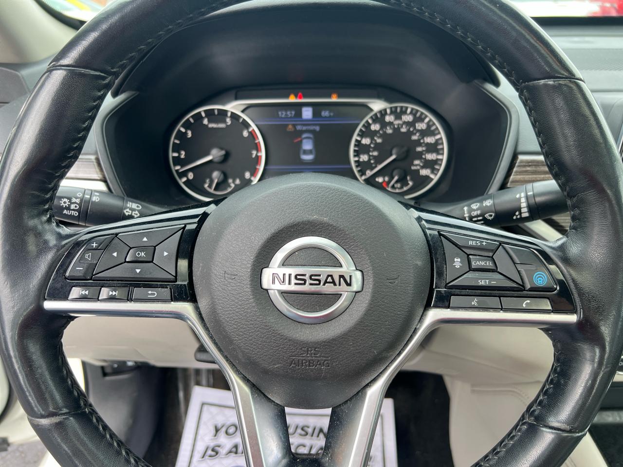 Nissan Altima 2.0 Platinum Sedan 2020