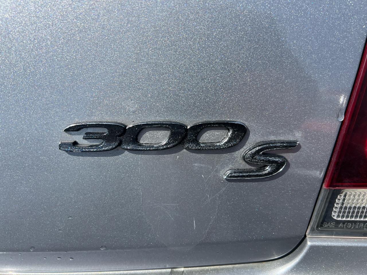 Chrysler 300 4dr Sdn 300S RWD 2017