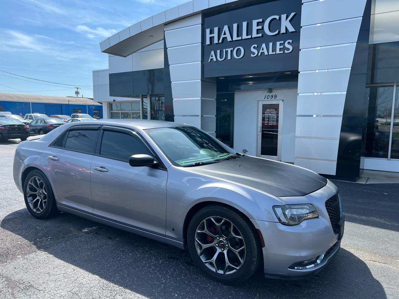 Chrysler 300 4dr Sdn 300S RWD 2017
