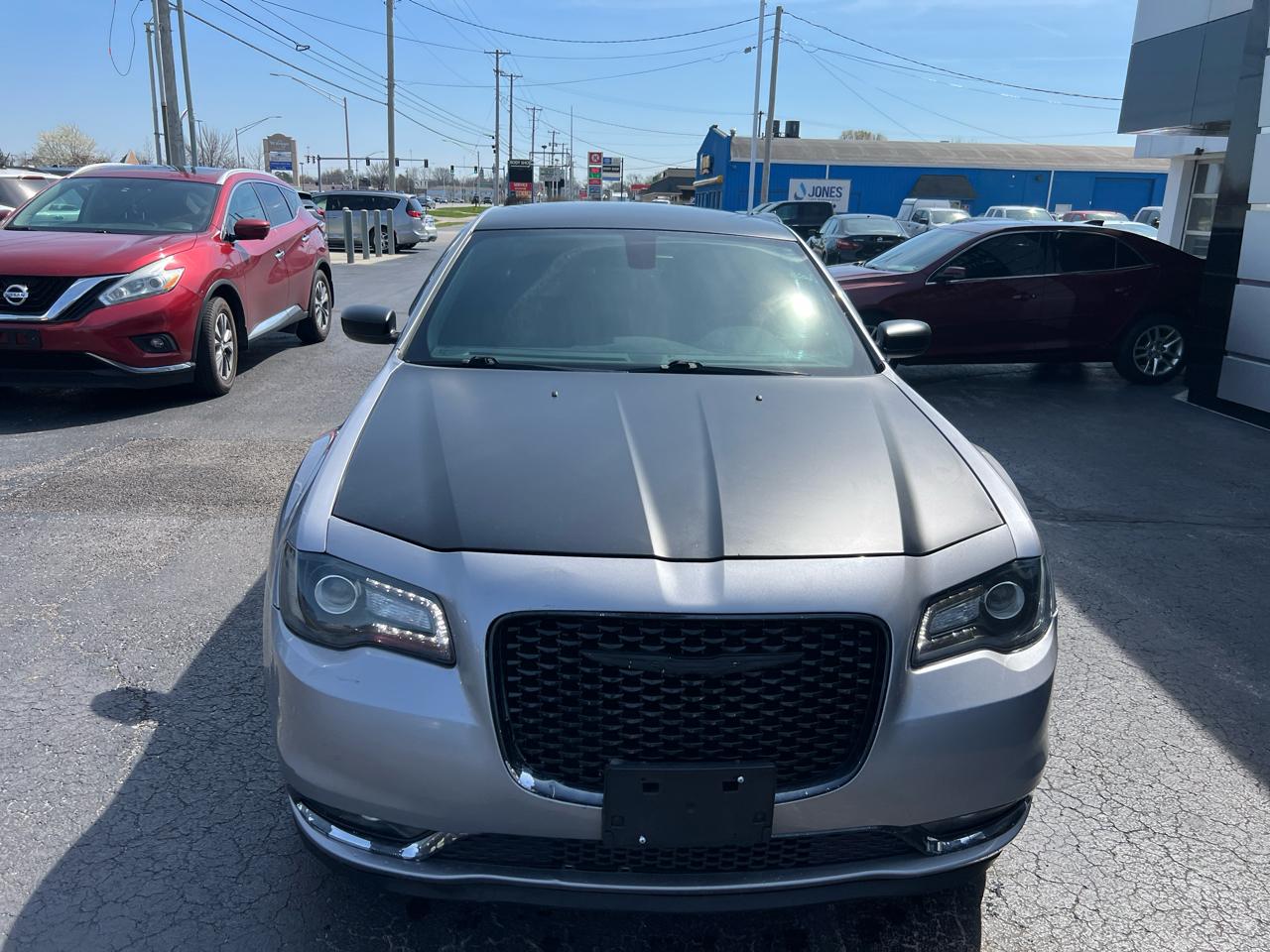 Chrysler 300 4dr Sdn 300S RWD 2017